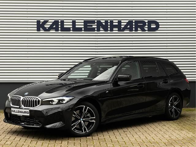 Zwart Gebruikt 2025 BMW 330 M Sport Stationwagen | € 53.875 (Duur) - Afbeelding 1/4