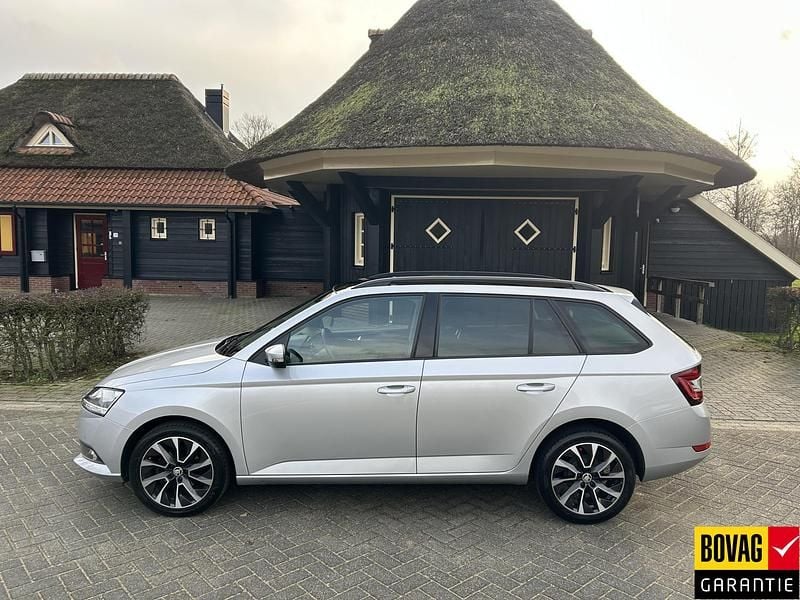 Grijs (metallic) Occasion 2020 Skoda Fabia Business Line Stationwagen | € 9.999 (Eerlijke prijs) - Afbeelding 1/4