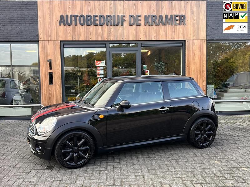 Zwart Gebruikt 2009 Mini ONE Business Hatchback | € 4.350 (Iets duurder) - Afbeelding 1/4