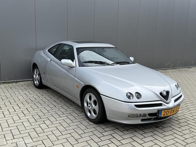 Occasion Alfa Romeo GTV 155 PK (114 kW) 2000 Grijs Coupé