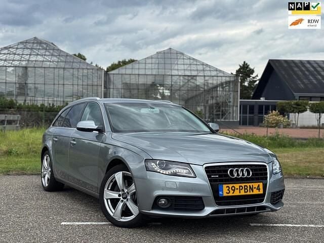 Grijs Gebruikt 2011 Audi A4 Proline Stationwagen | € 7.990 (Eerlijke prijs) - Afbeelding 1/4
