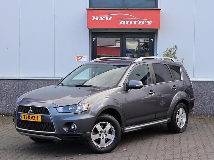 Grijs Gebruikt 2010 Mitsubishi Outlander Edition SUV | € 7.450 (Goede deal) - Afbeelding 1/3