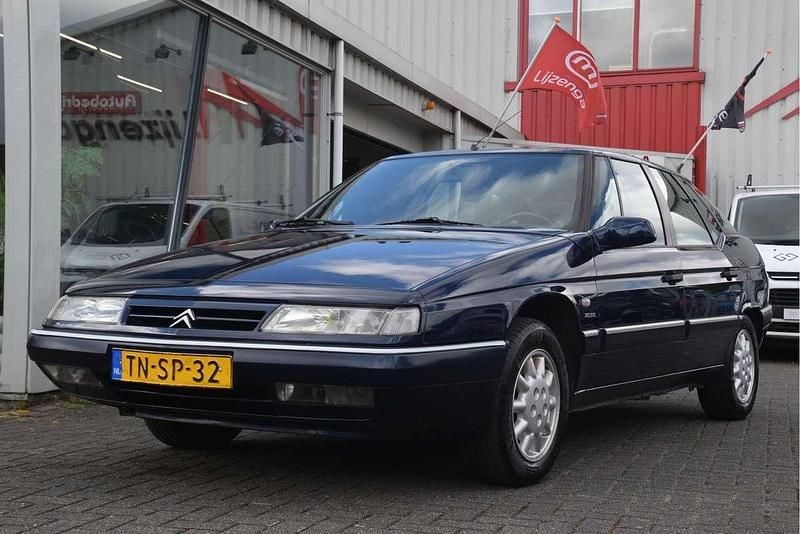 Occasion Citroën XM Exclusive 191 PK (140 kW) 1998 Blauw Hatchback