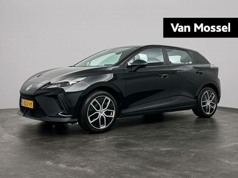 Zwart Gebruikt 2023 MG MG4 EV Hatchback | € 19.666 (Eerlijke prijs) - Afbeelding 1/3