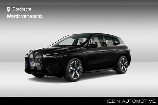 Zwart (metallic) Gebruikt 2024 BMW iX Comfort Edition SUV | € 51.495 (Super prijs) - Afbeelding 1/3