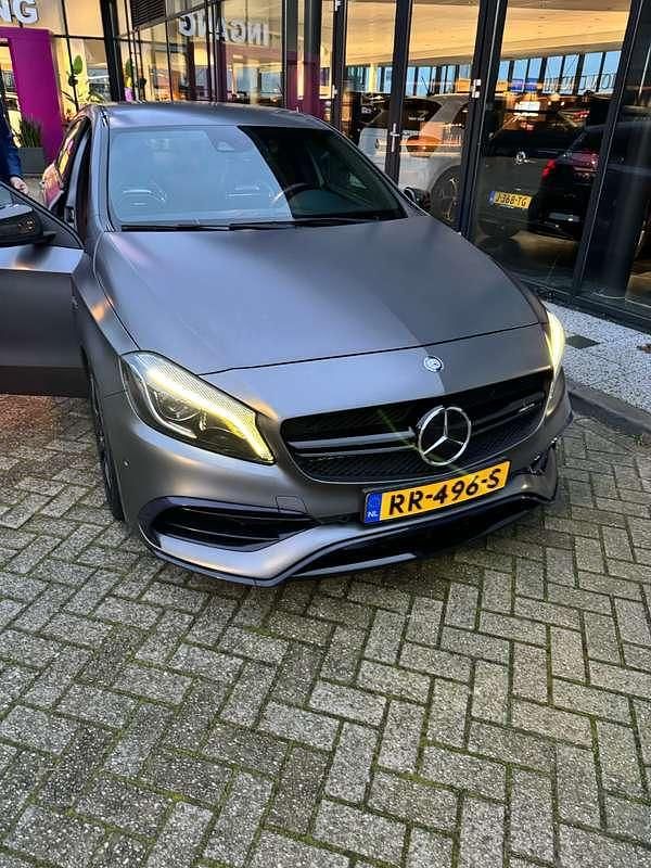 Grijs Gebruikt 2015 Mercedes A45 AMG AMG Stationwagen | € 25.500 - Afbeelding 1/4
