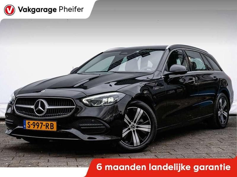 Zwart Gebruikt 2023 Mercedes C180 Luxury Stationwagen | € 31.940 (Super prijs) - Afbeelding 1/3