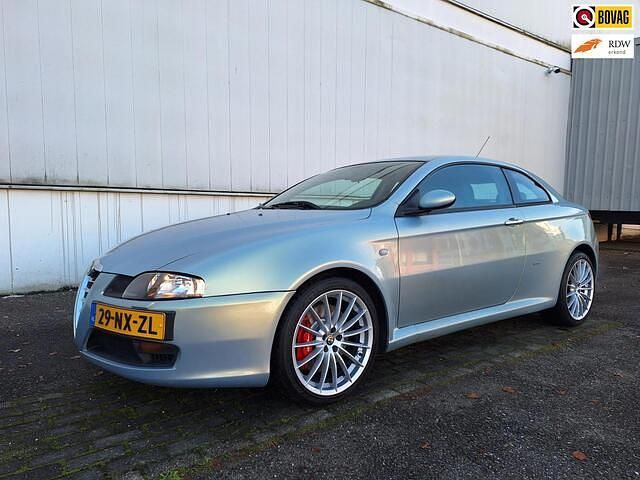 Blauw Gebruikt 2004 Alfa Romeo GT Distinctive Coupé | € 7.950 (Duur) - Afbeelding 1/4