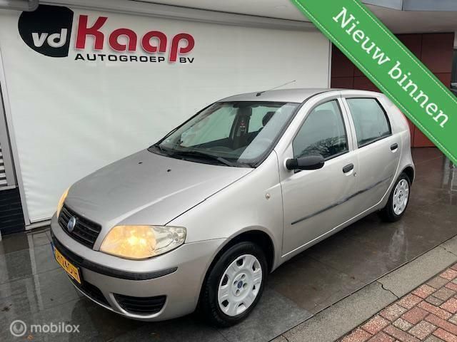 Grijs Gebruikt 2003 Fiat Punto Active Hatchback | € 1.499 (Eerlijke prijs) - Afbeelding 1/4