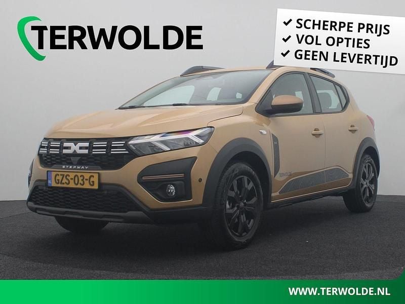 Bruin Gebruikt 2024 Dacia Sandero Extreme Hatchback | € 22.945 (Iets duurder) - Afbeelding 1/4