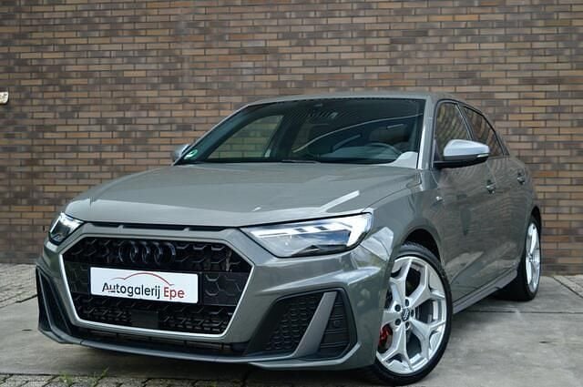 Grijs Gebruikt 2020 Audi A1 Sportback Edition .1 Hatchback | € 24.900 (Eerlijke prijs) - Afbeelding 1/4