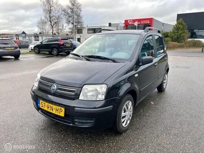 Zwart Gebruikt 2005 Fiat Panda Dynamic Hatchback | € 1.950 (Eerlijke prijs) - Afbeelding 1/4
