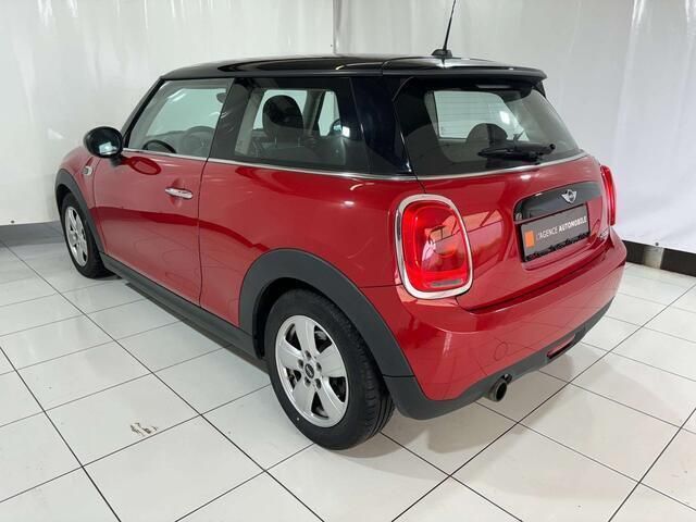 Occasion Mini Cooper 136 PK (100 kW) 2016 Rood Hatchback