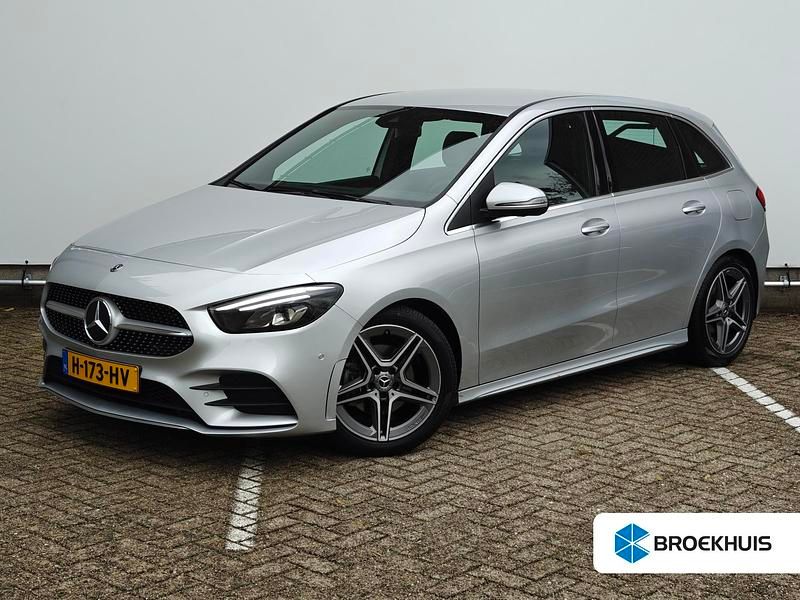 Grijs Gebruikt 2020 Mercedes B180 Business MPV | € 26.795 (Eerlijke prijs) - Afbeelding 1/4