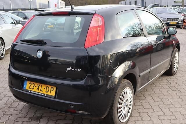 Occasion Fiat Grande Punto Dynamic 78 PK (57 kW) 2007 Zwart Hatchback