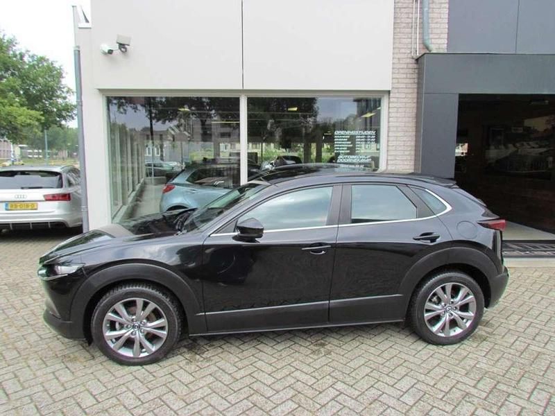 Zwart Gebruikt 2022 Mazda CX-30 Sportive SUV | € 26.650 (Eerlijke prijs) - Afbeelding 1/4