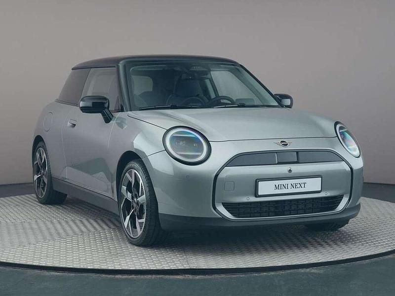 Occasion Mini Cooper Classic 135 kW (184 PK) 2025 Grijs Hatchback