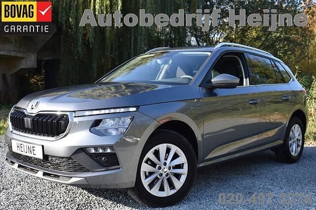 Grijs (metallic) Gebruikt 2024 Skoda Kamiq Selection SUV | € 25.745 (Goede deal) - Afbeelding 1/4