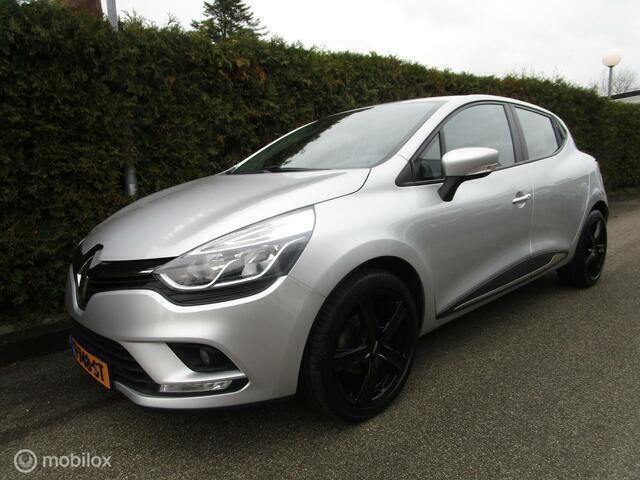 Grijs Occasion 2019 Renault Clio IV Hatchback | € 12.950 (Duur) - Afbeelding 1/4