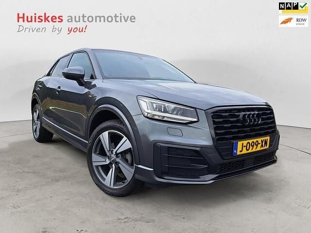 Grijs Gebruikt 2020 Audi Q2 S-Line SUV | € 24.249 (Eerlijke prijs) - Afbeelding 1/4