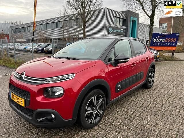 Rood Occasion 2018 Citroën C3 Feel Hatchback | € 7.950 (Goede deal) - Afbeelding 1/4