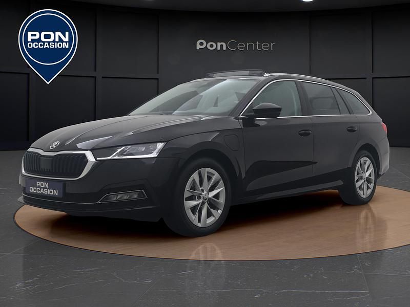 Zwart Gebruikt 2022 Skoda Octavia Business Line Stationwagen | € 24.750 (Eerlijke prijs) - Afbeelding 1/3
