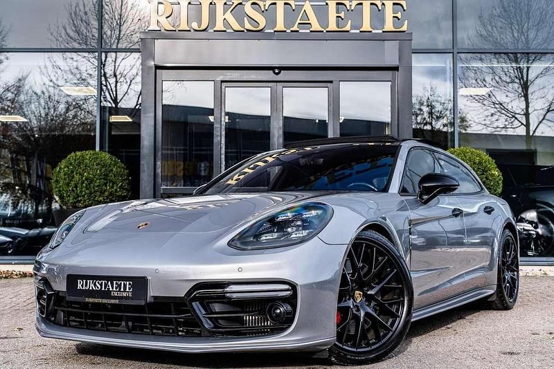 Zilver Occasion 2018 Porsche Panamera Sport Turismo Stationwagen | € 62.900 (Eerlijke prijs) - Afbeelding 1/4