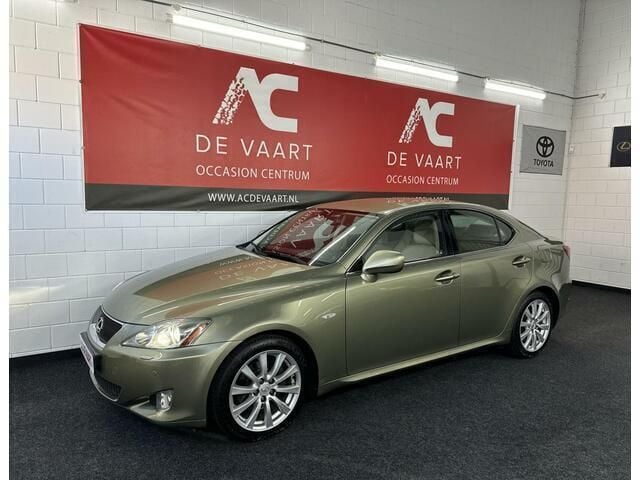 Groen Gebruikt 2006 Lexus IS250 Executive Line Sedan | € 8.750 (Eerlijke prijs) - Afbeelding 1/4