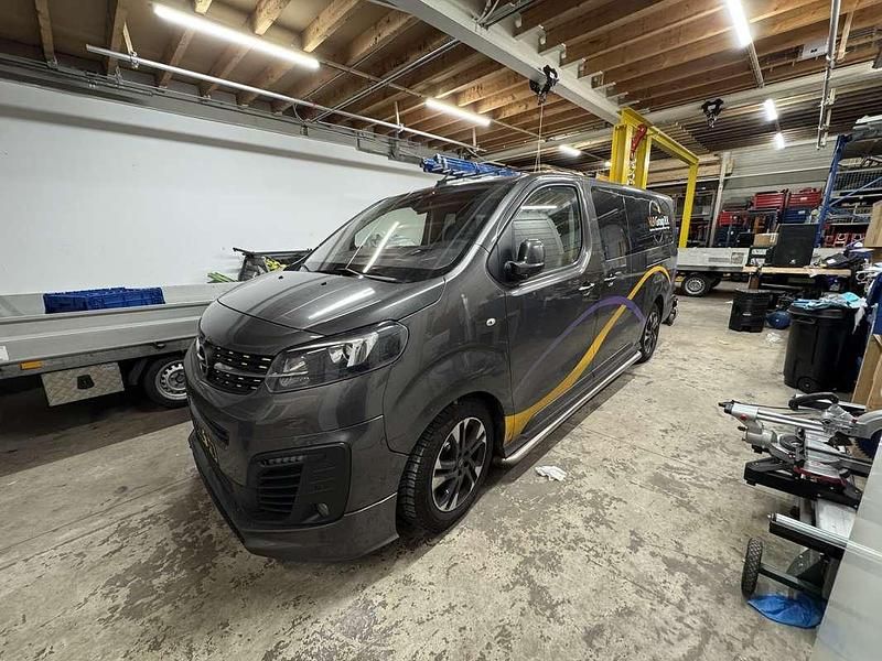 Occasion Opel Vivaro Sport 177 PK (130 kW) 2020 Grijs MPV