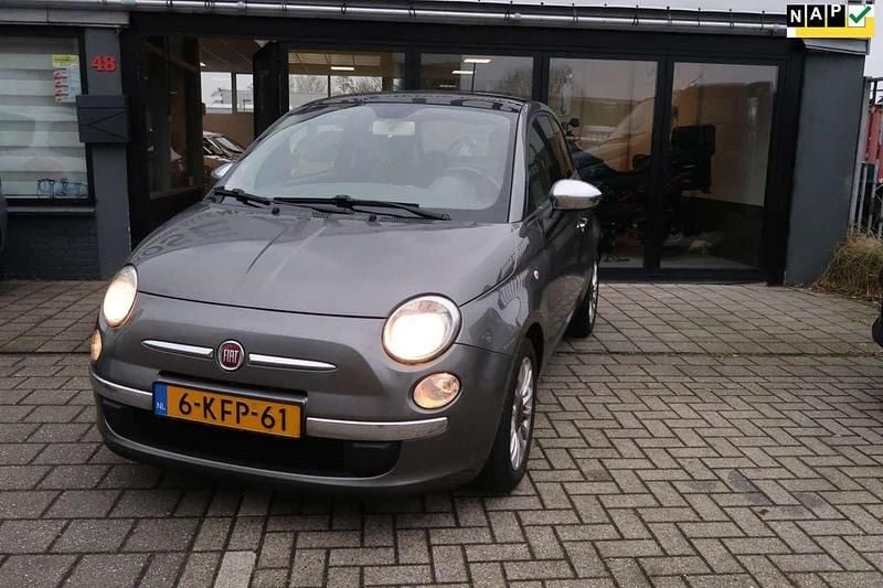 Grijs (metallic) Occasion 2013 Fiat 500 Lounge Hatchback | € 3.750 (Goede deal) - Afbeelding 1/4