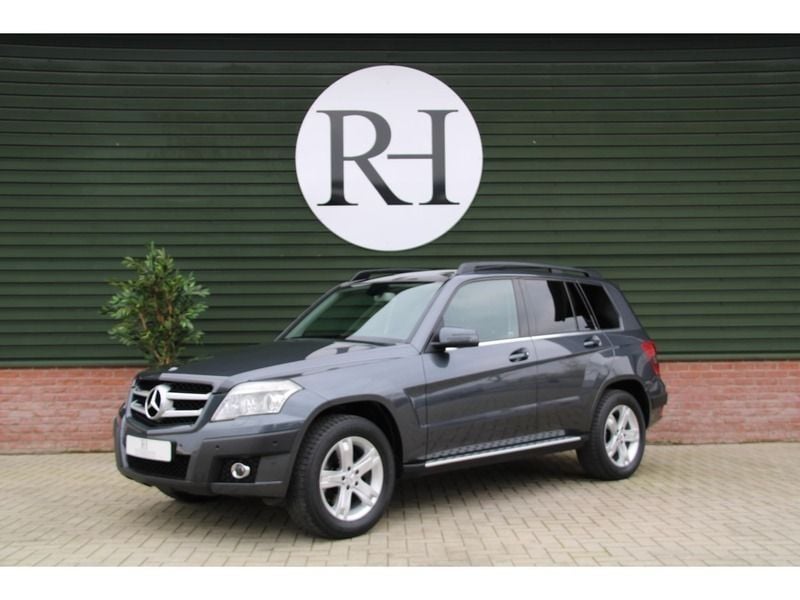 Grijs, metallic lak Gebruikt 2008 Mercedes GLK350 SUV | € 18.940 (Eerlijke prijs) - Afbeelding 1/4