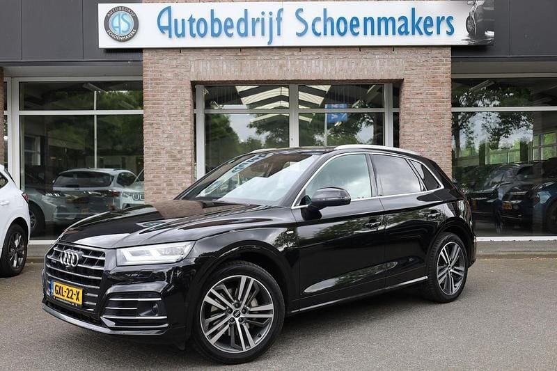 Zwart Gebruikt 2021 Audi Q5 Design SUV | € 39.940 (Eerlijke prijs) - Afbeelding 1/4