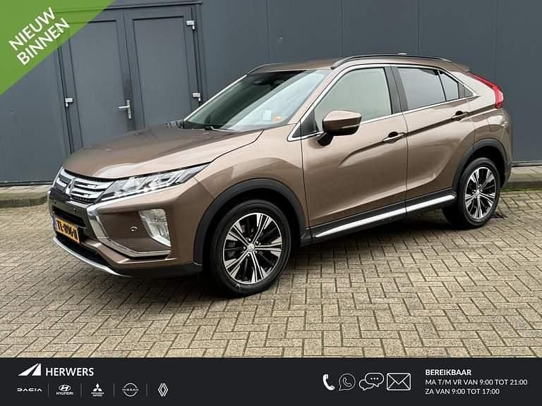 New bronze m Gebruikt 2018 Mitsubishi Eclipse Cross Intense SUV | € 18.885 (Iets duurder) - Afbeelding 1/4