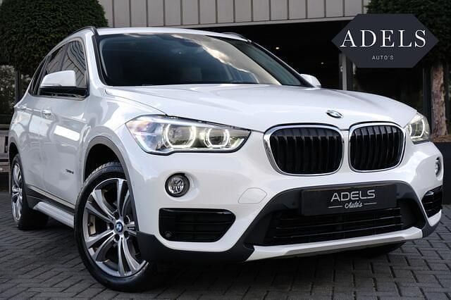Wit Gebruikt 2017 BMW X1 Executive SUV | € 19.995 (Eerlijke prijs) - Afbeelding 1/4