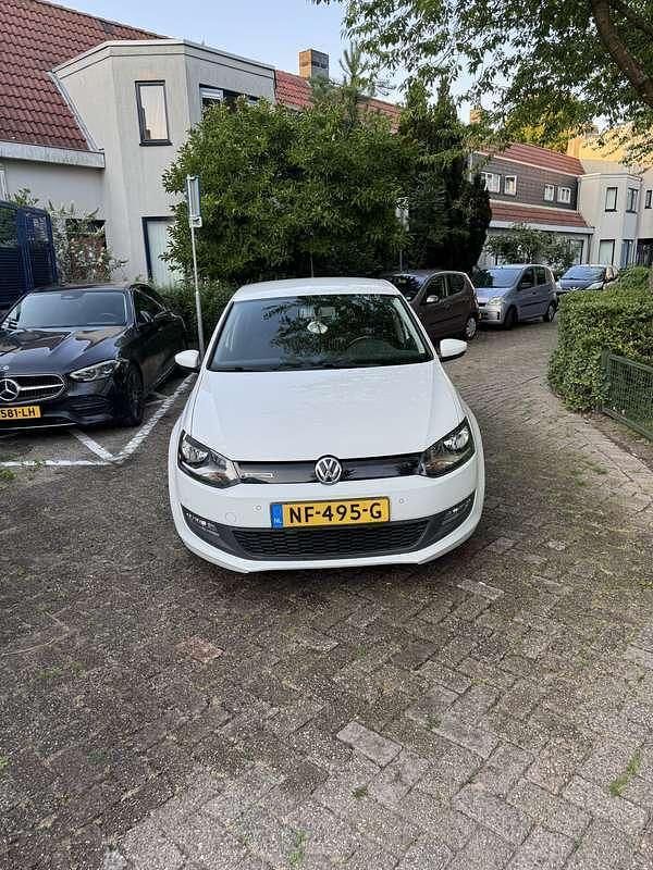 Wit Gebruikt 2017 VW Polo Edition Hatchback | € 8.750 (Goede deal) - Afbeelding 1/4