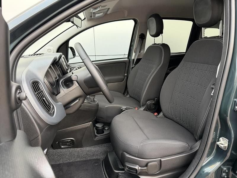 Occasion Fiat Panda Cross Cross 70 PK (51 kW) 2024 Groen Hatchback