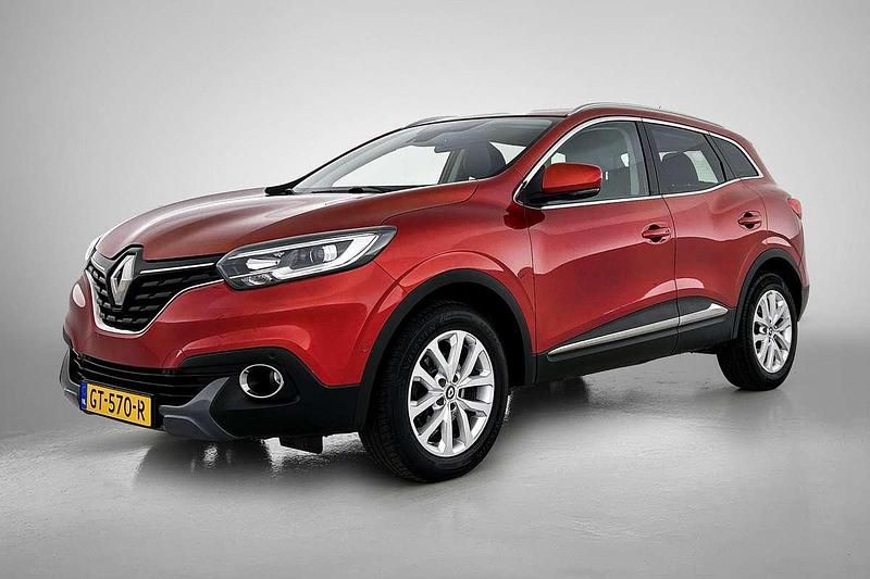 Rood Gebruikt 2015 Renault Kadjar Intens SUV | € 8.995 (Eerlijke prijs) - Afbeelding 1/3