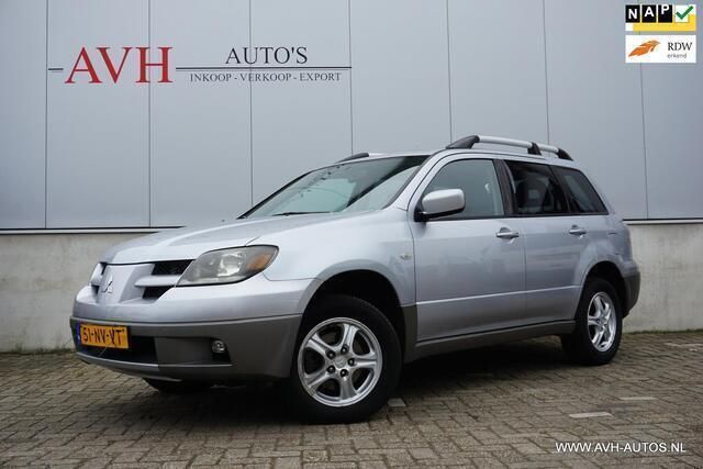 Grijs Gebruikt 2004 Mitsubishi Outlander SUV | € 2.750 (Eerlijke prijs) - Afbeelding 1/4