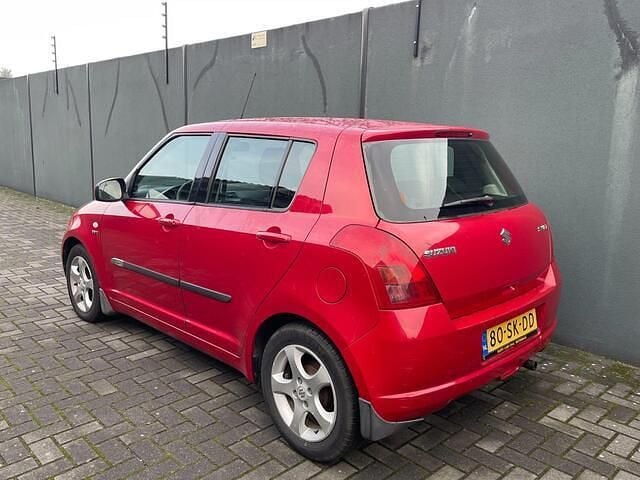 Occasion Suzuki Swift 102 PK (75 kW) 2006 Rood Hatchback