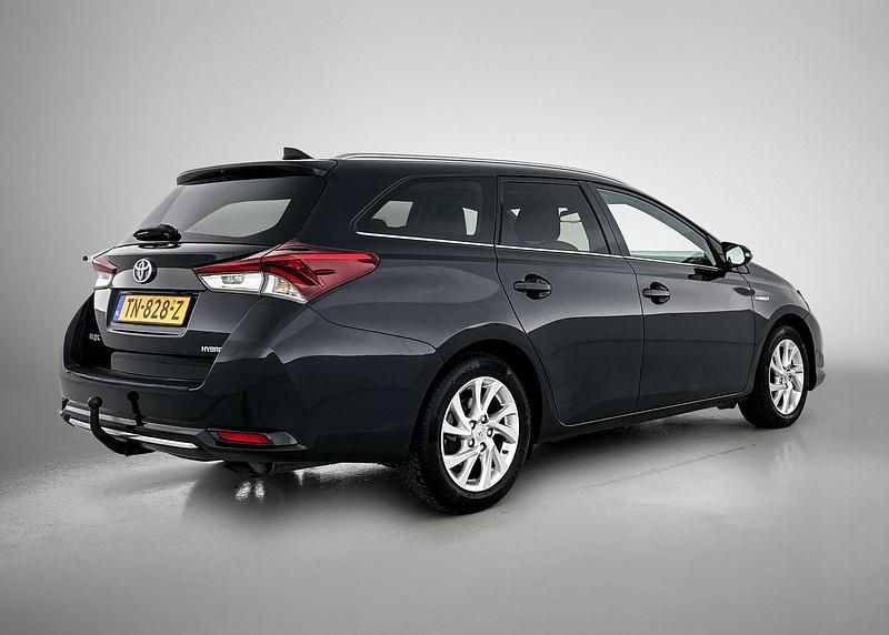 Occasion Toyota Auris Hybrid 136 PK (100 kW) 2018 Zwart Hatchback