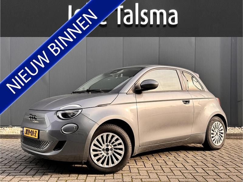 Grijs Gebruikt 2023 Fiat 500e Urban Hatchback | € 17.445 (Super prijs) - Afbeelding 1/4