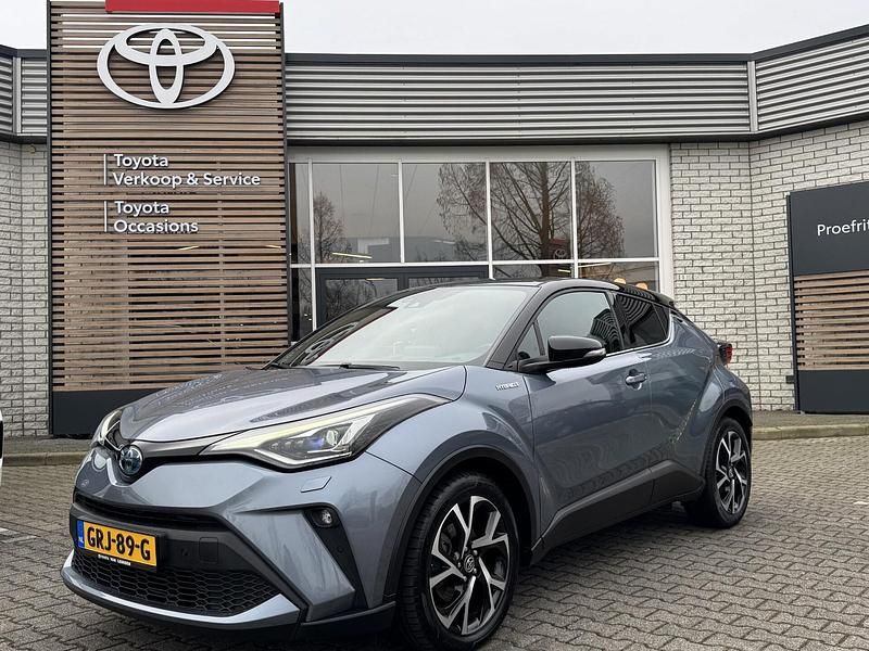 Blauw Occasion 2021 Toyota C-HR Style SUV | € 23.900 (Goede deal) - Afbeelding 1/4