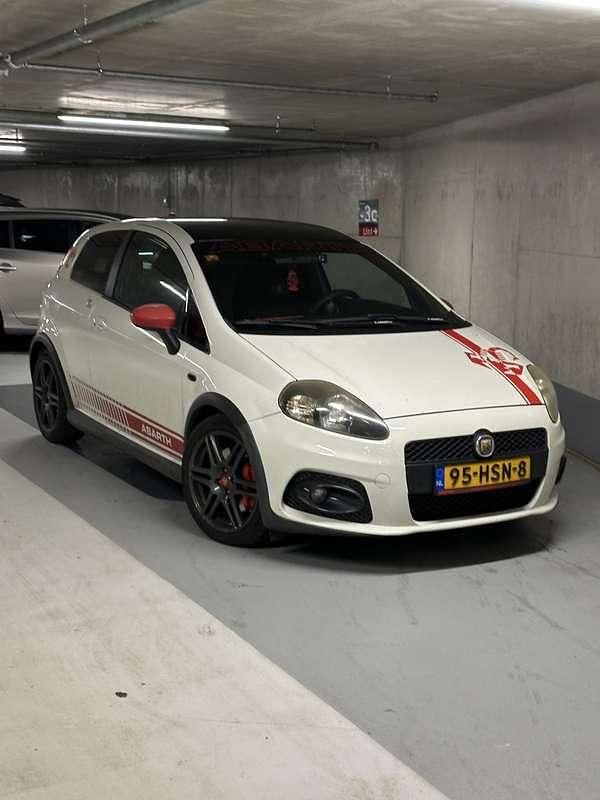 Gebruikt 2009 Abarth Grande Punto Hatchback | € 6.750 - Afbeelding 1/4