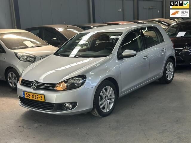 Grijs Gebruikt 2011 VW Golf VI Highline Hatchback | € 6.499 (Eerlijke prijs) - Afbeelding 1/4