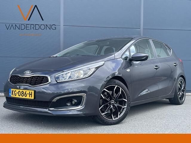 Grijs Gebruikt 2016 Kia Ceed First Edition Hatchback | € 11.445 (Iets duurder) - Afbeelding 1/3