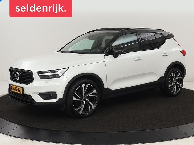 Wit Gebruikt 2018 Volvo XC40 R-Design SUV | € 26.400 (Iets duurder) - Afbeelding 1/4
