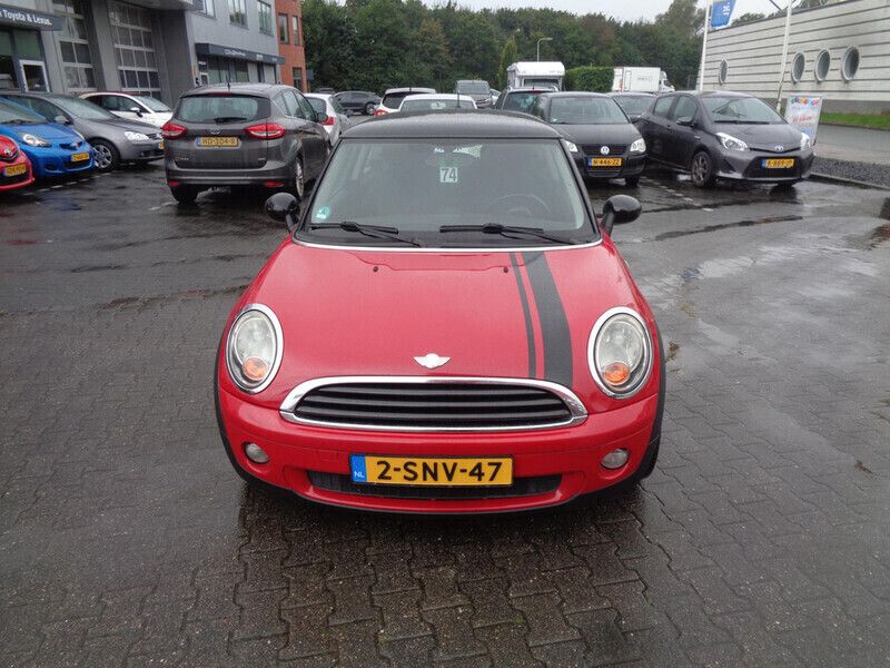 Rood Gebruikt 2013 Mini ONE Hatchback | € 2.950 (Goede deal) - Afbeelding 1/4