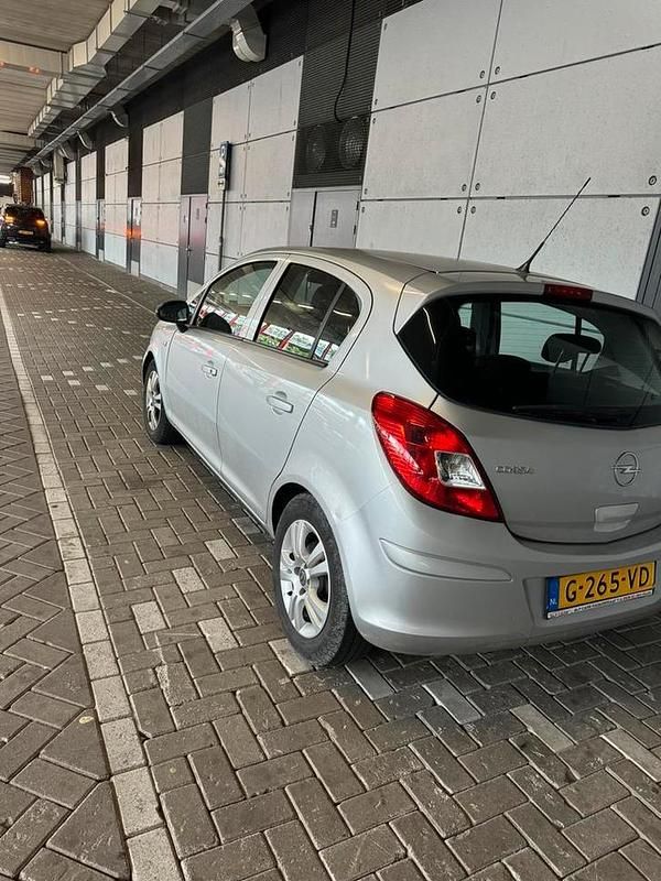 Gebruikt 2009 Opel Corsa Enjoy | € 2.650 (Eerlijke prijs) - Afbeelding 1/4