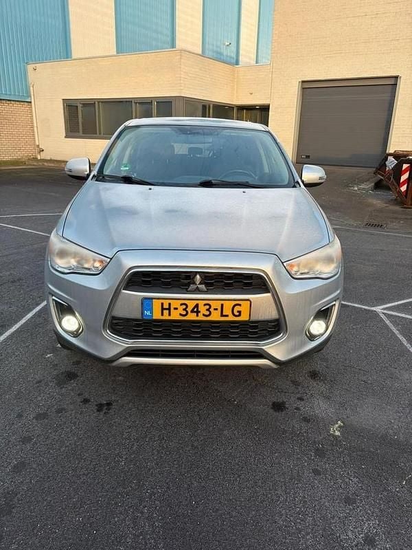 Grijs Occasion 2015 Mitsubishi ASX Invite+ SUV | € 8.250 (Eerlijke prijs) - Afbeelding 1/4