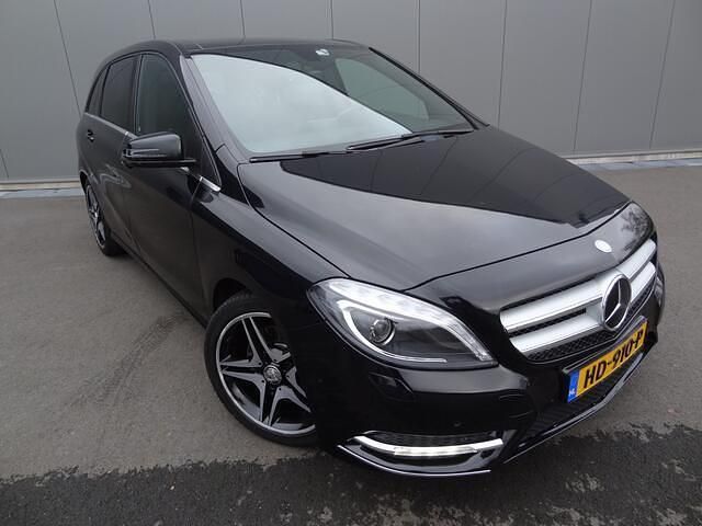 Occasion Mercedes B250 Prestige 211 PK (155 kW) 2014 Zwart MPV
